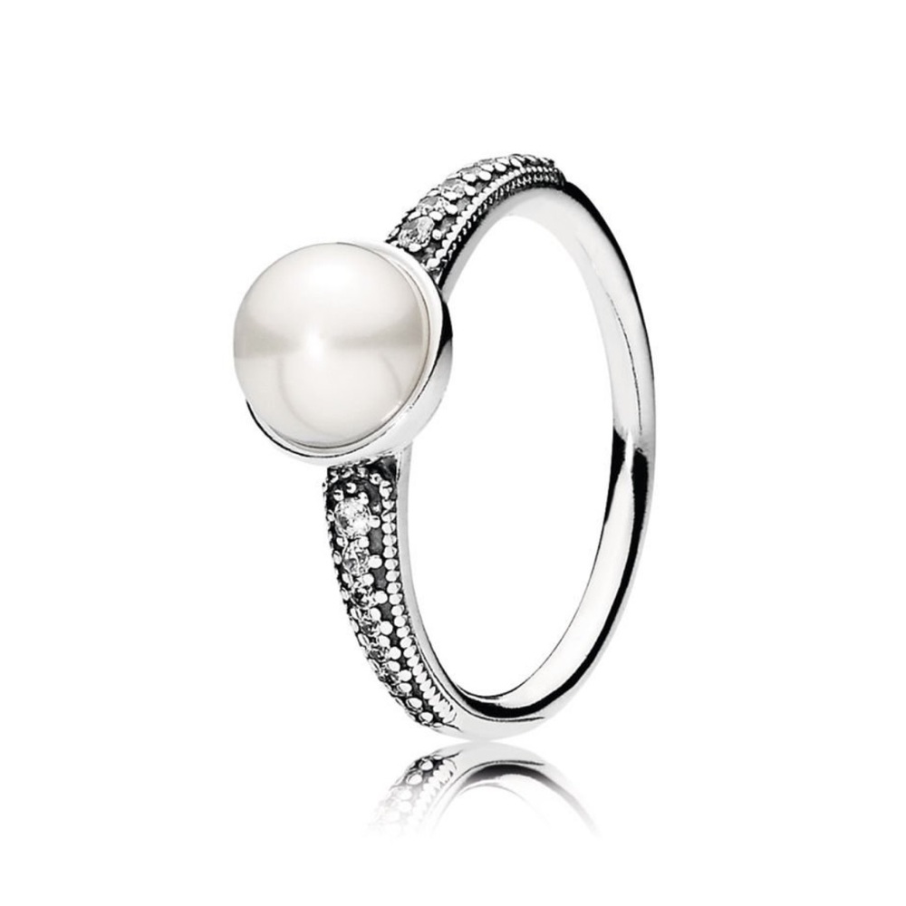 Pandora Elegant Silver Pearl Ring